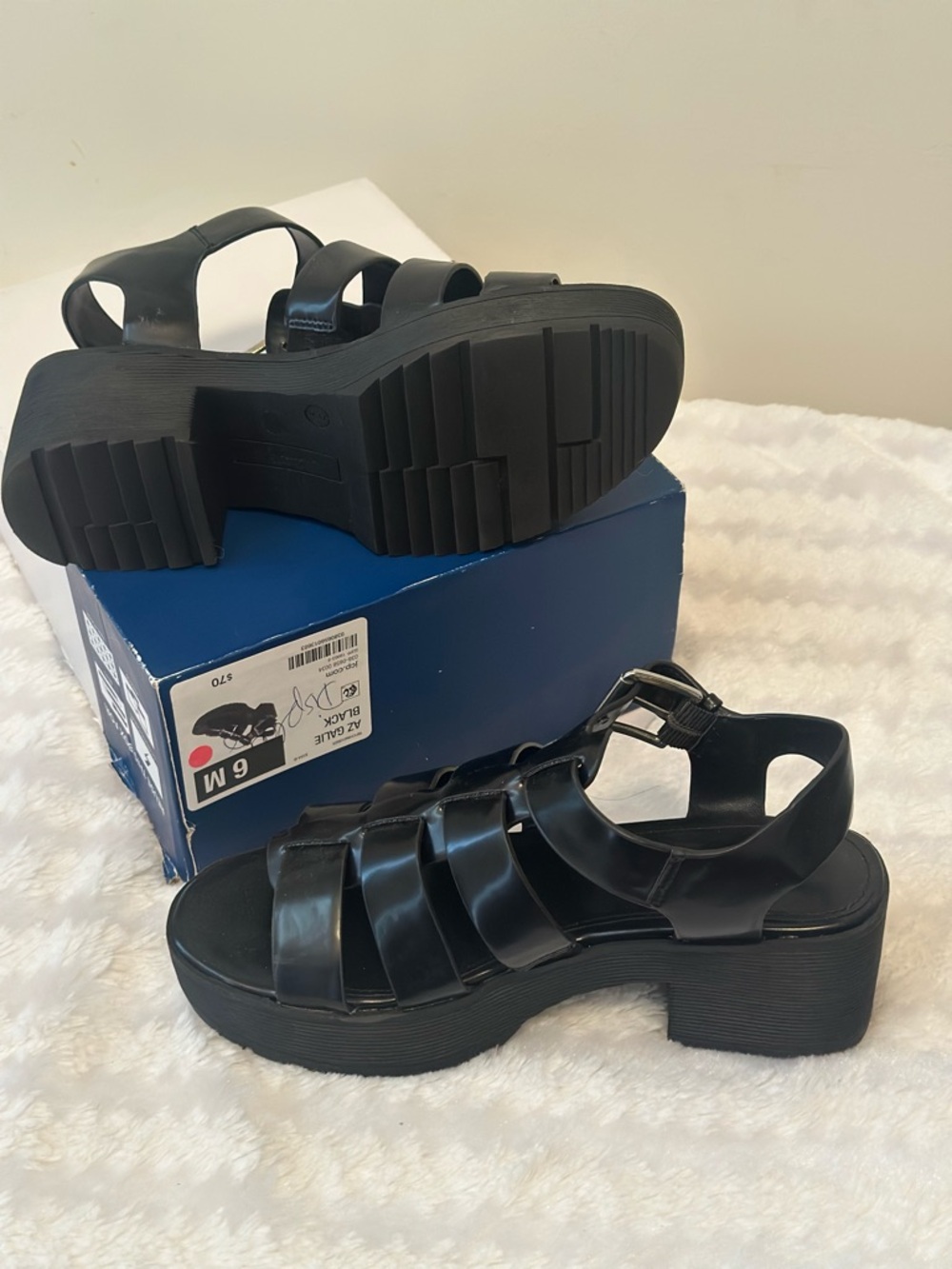 Arizona Jean Company Black Strappy Platform Sandals